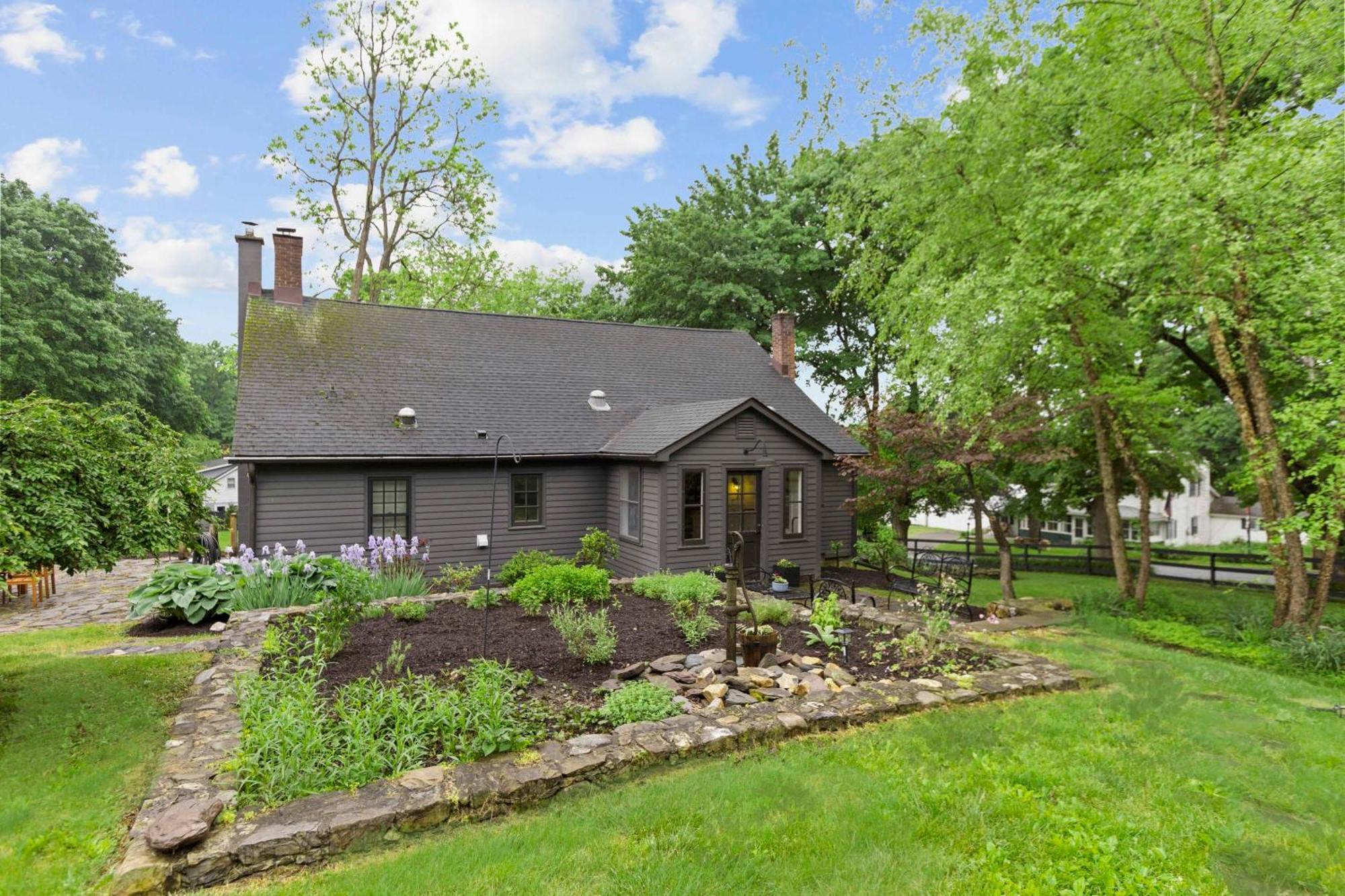 Renovated Historic Cottage By Summer Pine Plains Exterior foto