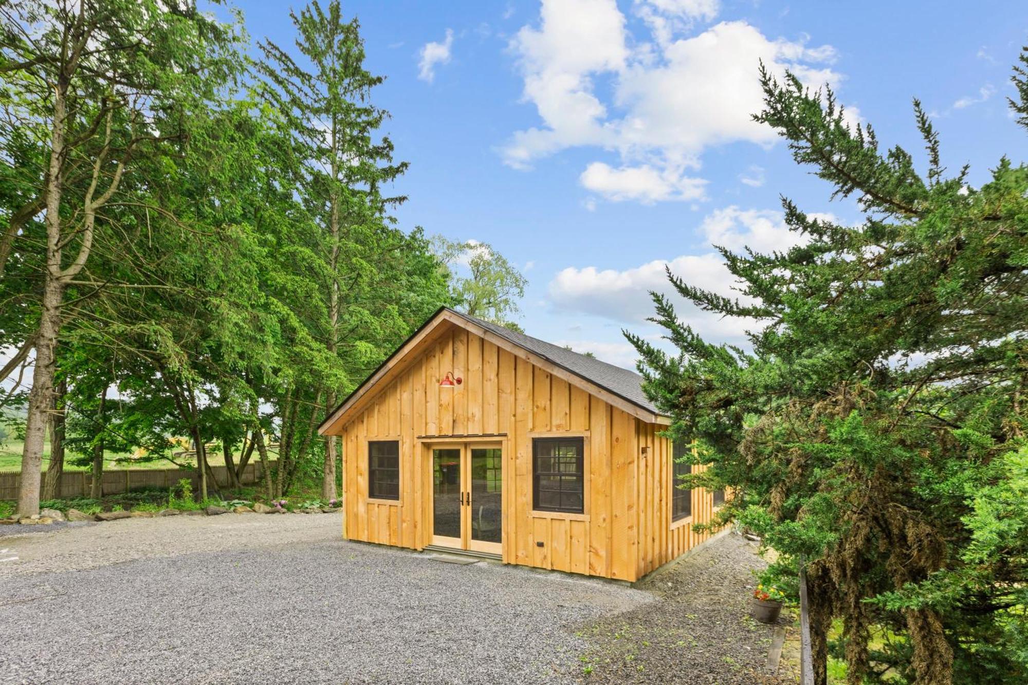 Renovated Historic Cottage By Summer Pine Plains Exterior foto